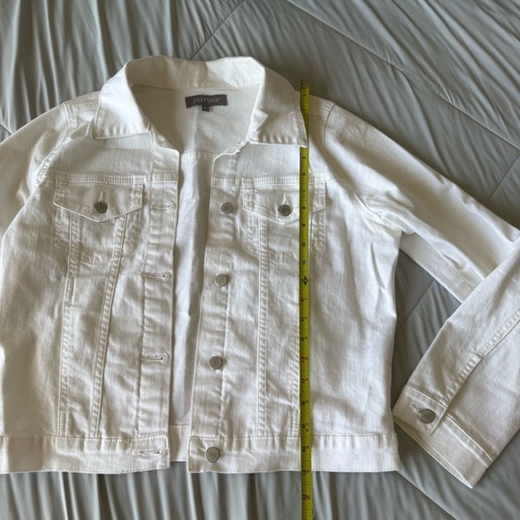 Just USA White Jean Jacket Silver Buttons - Picture 4 of 12